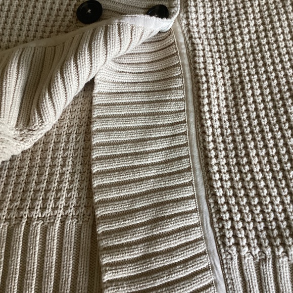 Michael Kors chunky knit tan sweater vest - machine washable. - sz LG - Picture 5 of 14